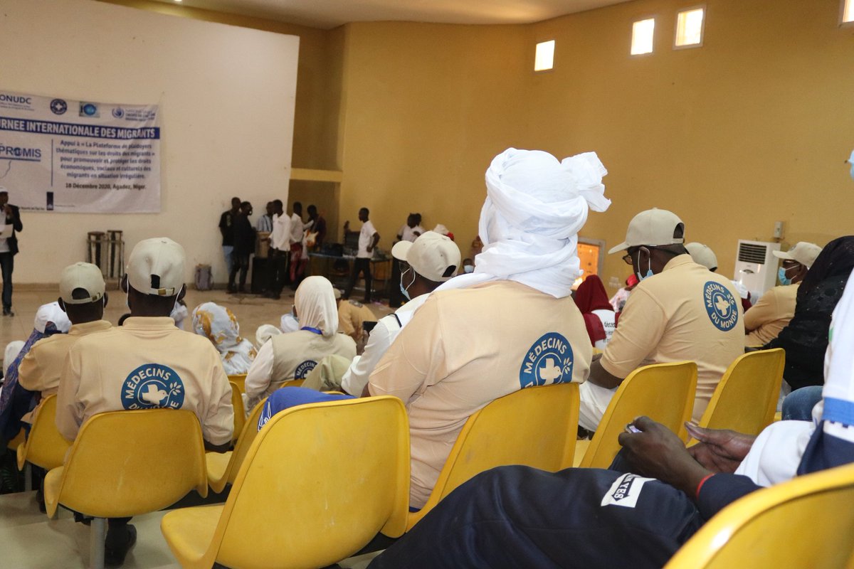MdMNiger's tweet photo. 18/12/2020JournéeDesMigrants

Médecins du monde appelle à plus d’action pour mettre fin aux abus et violations des droits de l’homme que subissent les migrants. A Agadez, cette journée est aussi l’occasion pour la société civile d’organiser des activités de sensibilisation. https://t.co/LXxt0xIOtc