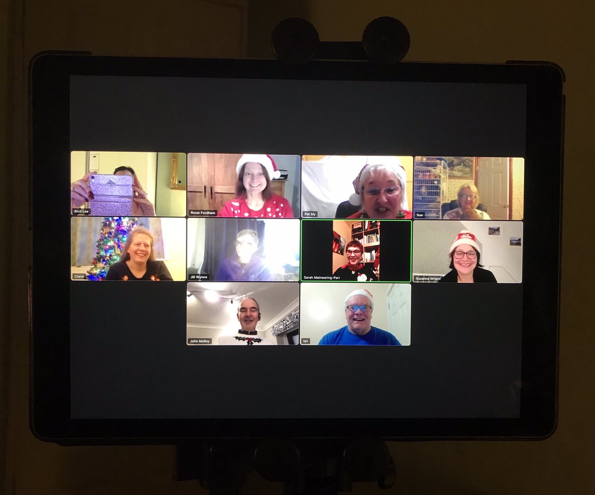 Local_Vocals_'s tweet photo. Super catch up with our LV family this week. Wishing everyone a wonderful Christmas and a New Year full of gigs 🎤 https://t.co/fRYJ74Xgud