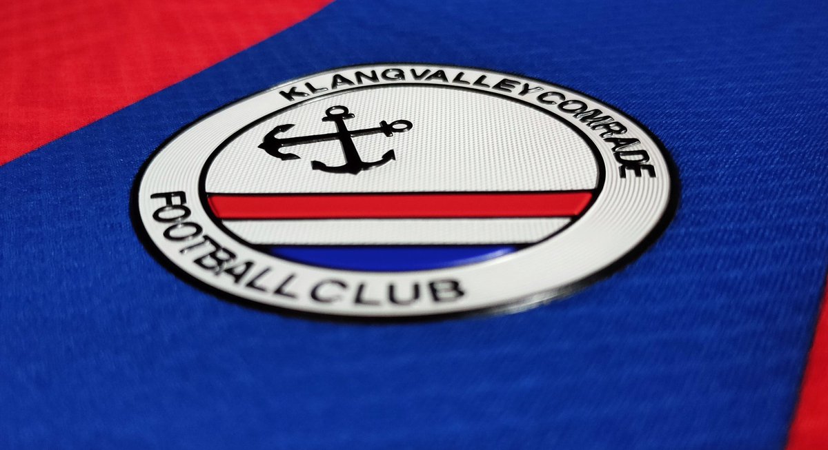 kvcfootballclub's tweet photo. Red & blue. Really excited for 2021 season.
#kvcfc #kvcfcfamilia https://t.co/AXZoj6NaPg