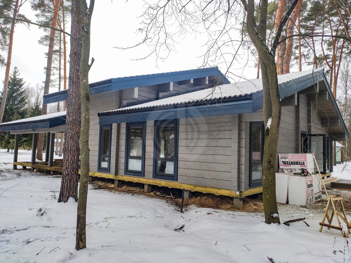 goldenlogru's tweet image. Продолжаем работы на объекте по проекту &quot;Небраска&quot; #гл_небраска в Тульской области.

#зимнийлес #домвлесу #домизбруса #клееныйбрус #красивыйдом #леснойдом #леснойучасток #деревянныйдом #строительстводома #отделкадома #покраскадома #osmo #braas