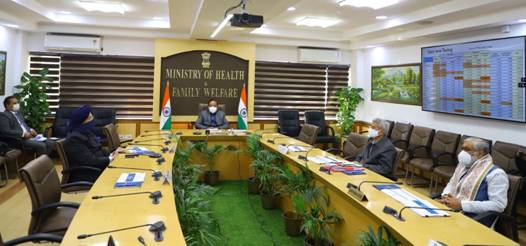 CNBCTV18Live's tweet photo. Health Minister chairs 22nd meeting of Group of Ministers on #COVID19, says India’s COVID pandemic Growth has dropped to 2% and Case Fatality Rate is amongst lowest in the world at 1.45%... we need to be expeditious in vaccinating 30 crore of our #TargetPopulation https://t.co/f5NV33BYsn