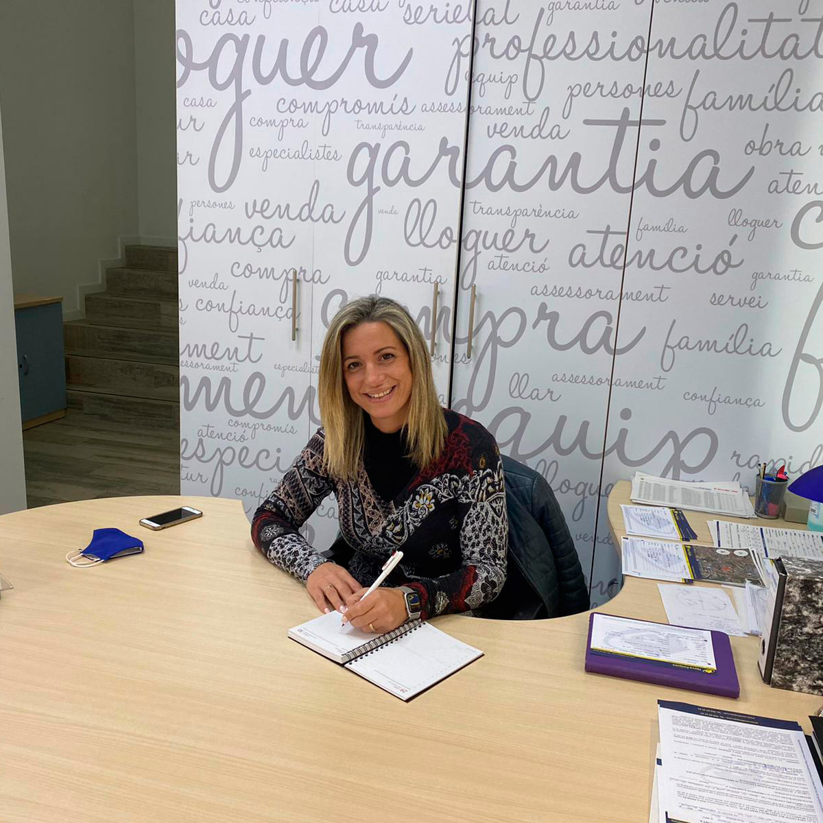 Novafinques's tweet image. ¡Hoy felicitamos a Eva Zafra! Te deseamos que disfrutes de tu día. 🎂🎉 #inmobiliaria #pisos #casa #vivienda #hogar #muebles #oportunidades #Sabadell #Barberà #Castellar