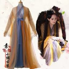 It has reincarnation, powers, gods, realms, demons and even transformation. As a fantasy genre, it’s costumes are more towards the floaty, glamorous kind, with a lot of accessories, gold & silver, metal, wide sleeves and long skirts.