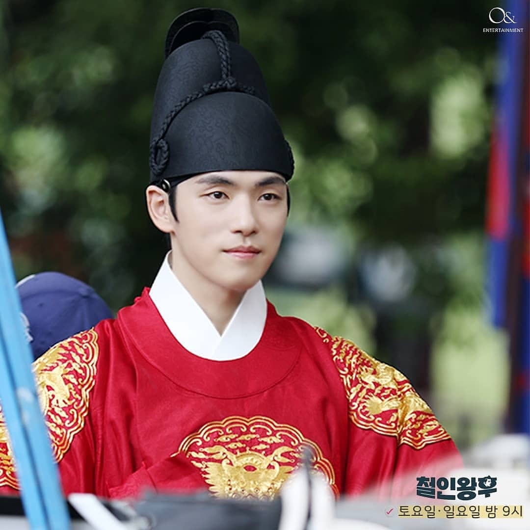 kimjunghyun_kjh's tweet photo. #리그램 - @onent.official by 
[김정현] 드디어 오늘이오 우리의 만남

tvN '철인왕후' 오늘 밤 9시 놓치지 마세요!
오늘도 김정현과 함께 행복한 밤 보내세요😊

#김정현 #KIMJUNGHYUN #철인왕후 #철종 #사진 #공개 #오늘 #밤 #9시 #본방사수 #부탁드려요 #오앤엔터테인먼트 #ONENT https://t.co/0kPIMja0S2