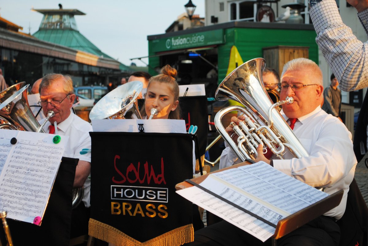From 2pm-3.30pm today, eight members of <a href="/PlymouthSHBrass/">Soundhouse Brass</a> will be performing all your favourite #Christmas carols at Quay Square. The musicians will be socially distanced and following Government guidelines for Covid-19 safety measures.