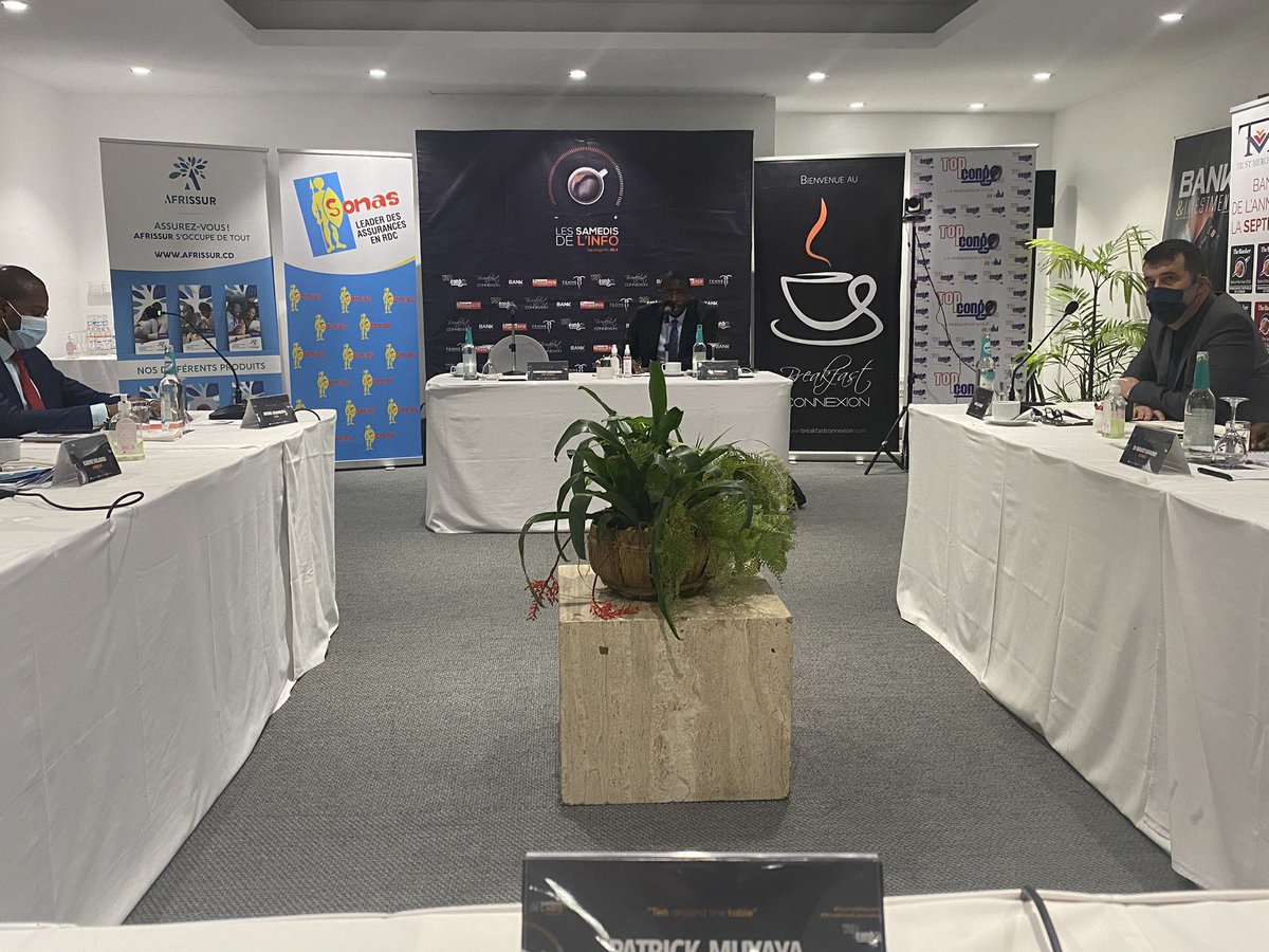 PatrickMuyaya's tweet photo. #RDC : En direct sur @TopCongo @bfconnexion pour parler de l’impact de la Covid-19 sur le marketing des entreprises. Cette situation inédite offre une opportunité pour explorer d’autres pistes notamment numérique pour maintenir la relation-client. https://t.co/E9iXwCT0m3