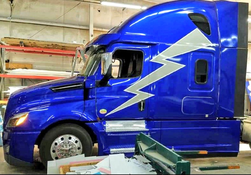 HistoryFalcon's tweet photo. Something for the "Parking Lot"!#BeatArmy 
#RedTails
#BoltDiesel 
#CIC21 https://t.co/agZchnE4Q8