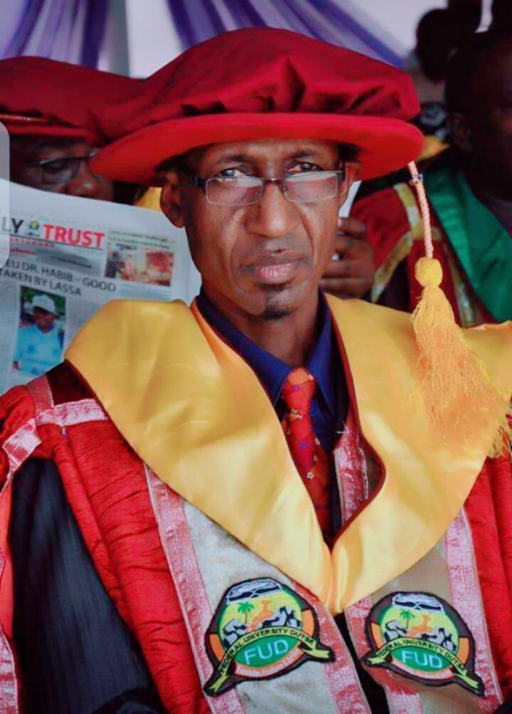 FUDJigawaNG's tweet image. Professor Abdulkarim Mohammed Sabo.

B.Sc(@BUK_Nigeria), M.Sc(@UniStrathclyde), Ph.D(@uputramalaysia).

Emerges Vice-Chancellor elect, @FUDJigawaNG 
Congratulations Sir 🎊