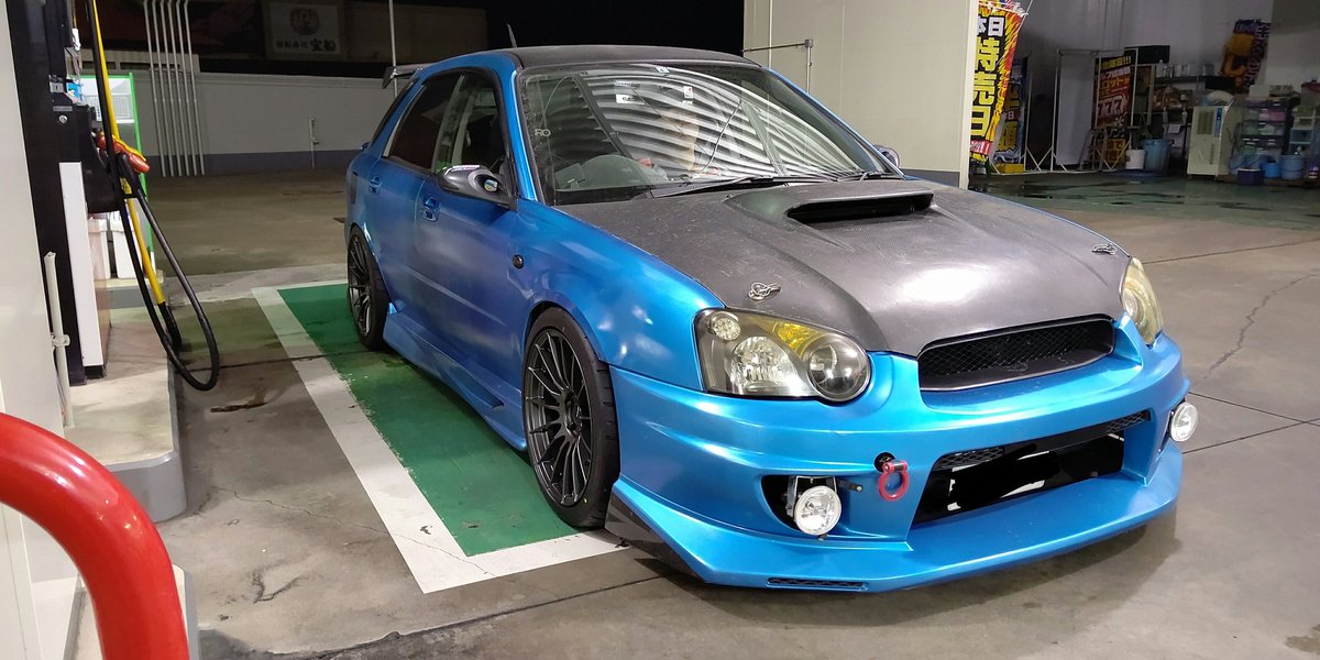O Xrhsths トラクション 軽量化 Sto Twitter 新しいホイール入れました Enkei Rs05rr 18インチ 9 5j 43 Dunlop Z3 265 35r18 白い方は中古 ガンメタは新品です 5ナンバー 推定 のインプレッサワゴンだとこの辺のサイズが落としどころじゃないかと思いますw