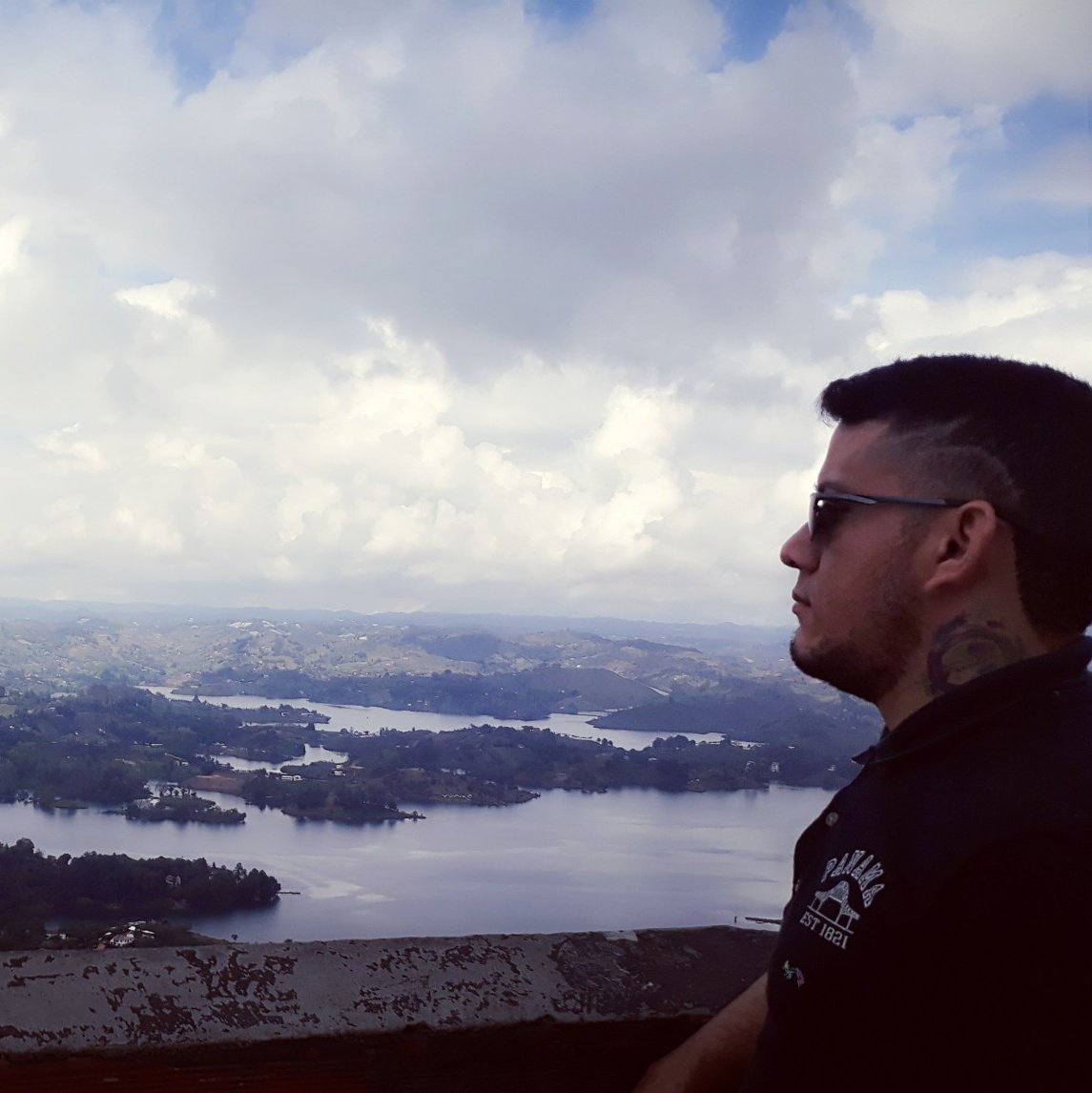 AlfredoDancer_'s tweet photo. #NuevaFotoDePerfil https://t.co/vtYlBXQfby
