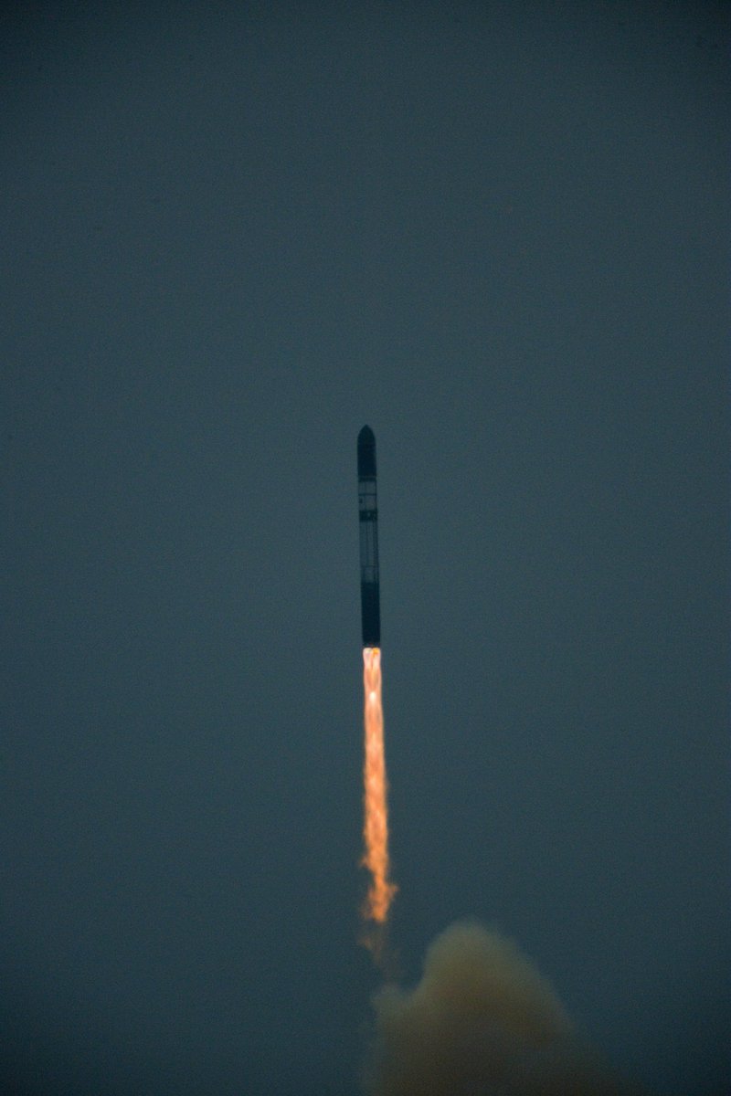 Bon après la politique que mène la Russie n'a pas aussi beaucoup aidée pour remonter la pente à certains moments.L'invasion de la Crimée a par exemple privée le pays de Dniepr, Zenit, etc...