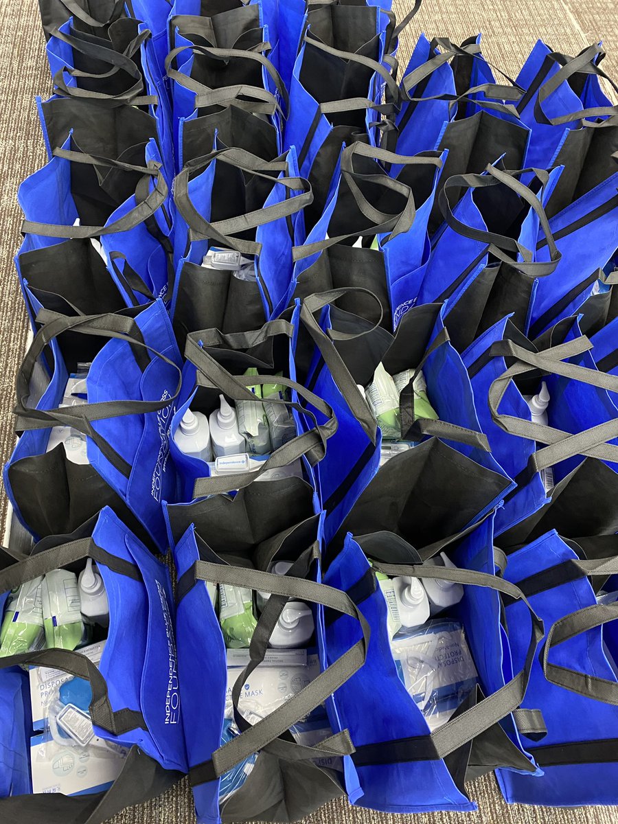 _ACLAMO_'s tweet photo. PPE (Personal Protective  Equipment) is playing an important role to keep everyone protected! Thanks to the support from @MontcoPA &amp; our team we are able to distribute PPE around the county! These bags went to our families in Pottstown! We are ACLAMO ❤️ #ACLAMOHealth https://t.co/AdVhUGXsC6