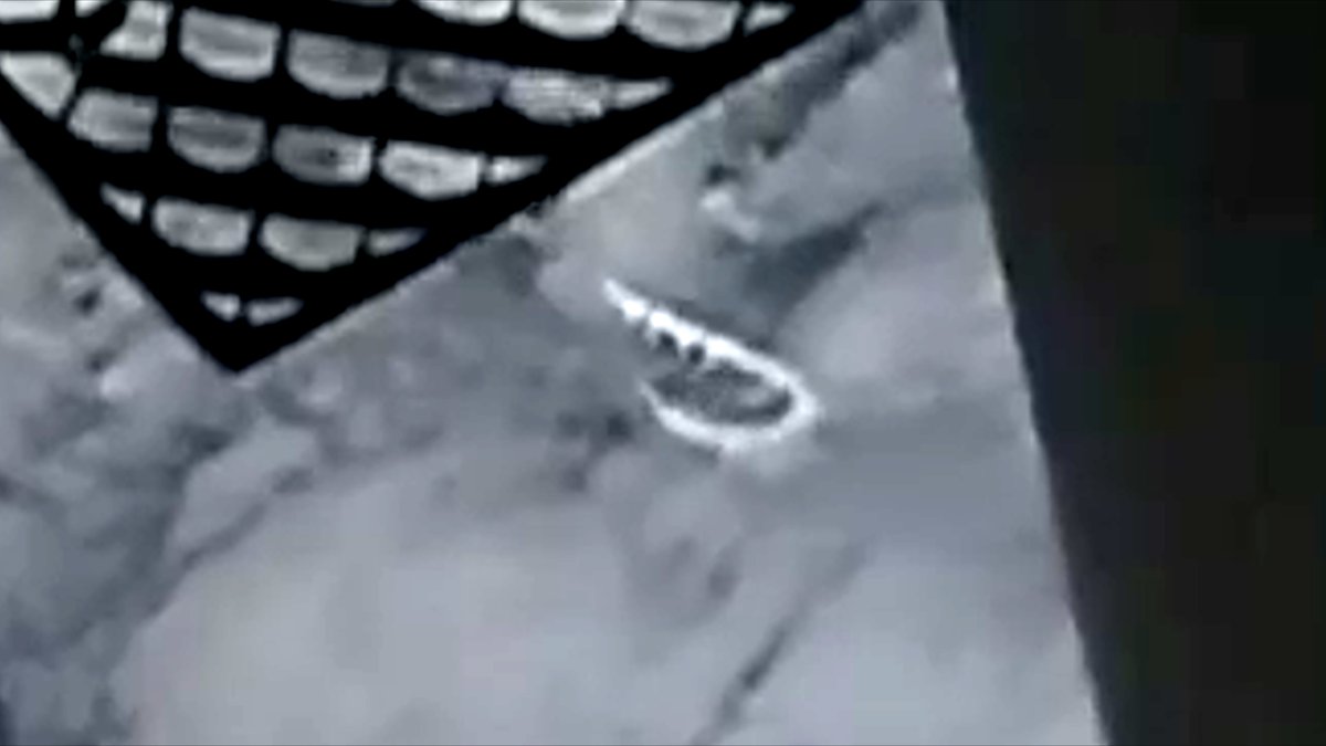 GiavedoniEric's tweet photo. LIVE SpaceX: What's this? UFO or Debris? Near NROL-108 Mission, Dec 19, 2020
https://t.co/TvyhHaVS1k
#spacecraft #extraterrestrials #mystery #NASAExpeditions #cnn #guardian #Independent #HISTORY #HistoryBlueBook #DailyMirror #Daily_Express #FoxNews #LeHuffPost #9NEWS #BBCWorld https://t.co/Ugsdz1cncb