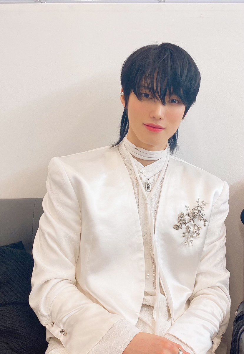 ELASTofficial's tweet image. 사랑하는 엘링😍
오늘 하루도 고생 많았어요 
내일도 화이팅 합시다 🤗🤗
#Elast #엘라스트 #seungyeop #승엽