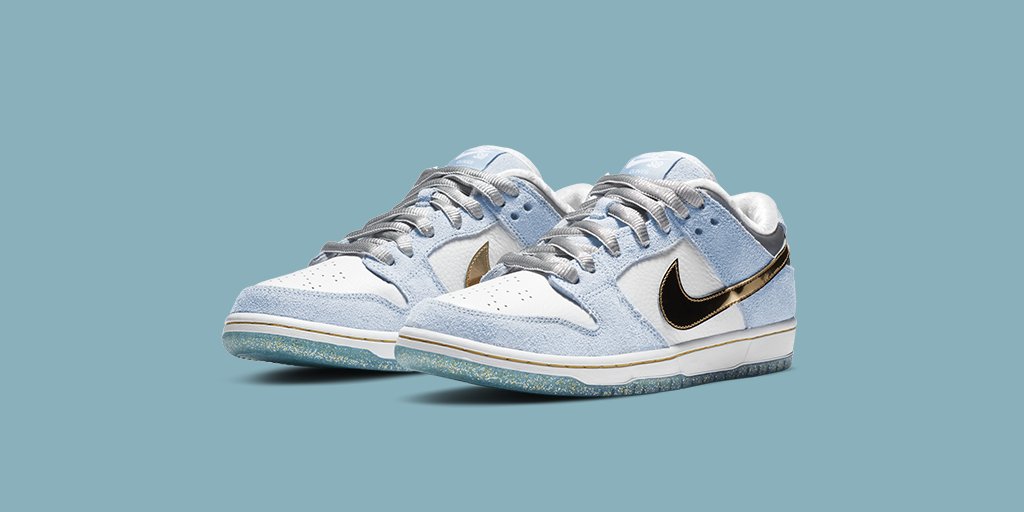 nikestore's tweet image. Bringing holiday spirit to a skate staple.

The SB Dunk Low x Sean Cliver 'Holiday Special'

Available at 10am ET 🇺🇸

Shop: go.nike.com/yZnEQNzZjm2