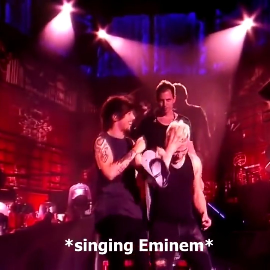 louis tomlinson being louis tomlinson ; a thread that makes you wonder if he's really the oldest