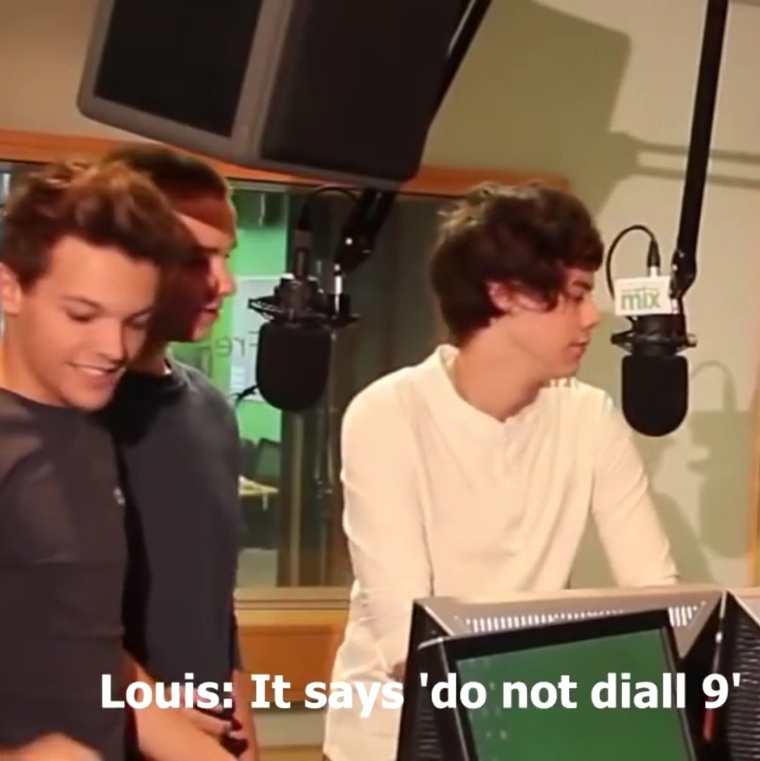 louis tomlinson being louis tomlinson ; a thread that makes you wonder if he's really the oldest