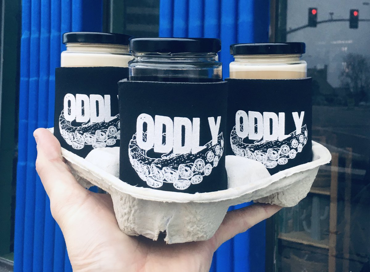 PhilTheBarista's tweet photo. A brisk morning in Kansas City with @oddlycorrect to keep me warm. https://t.co/4zDwrznZdp