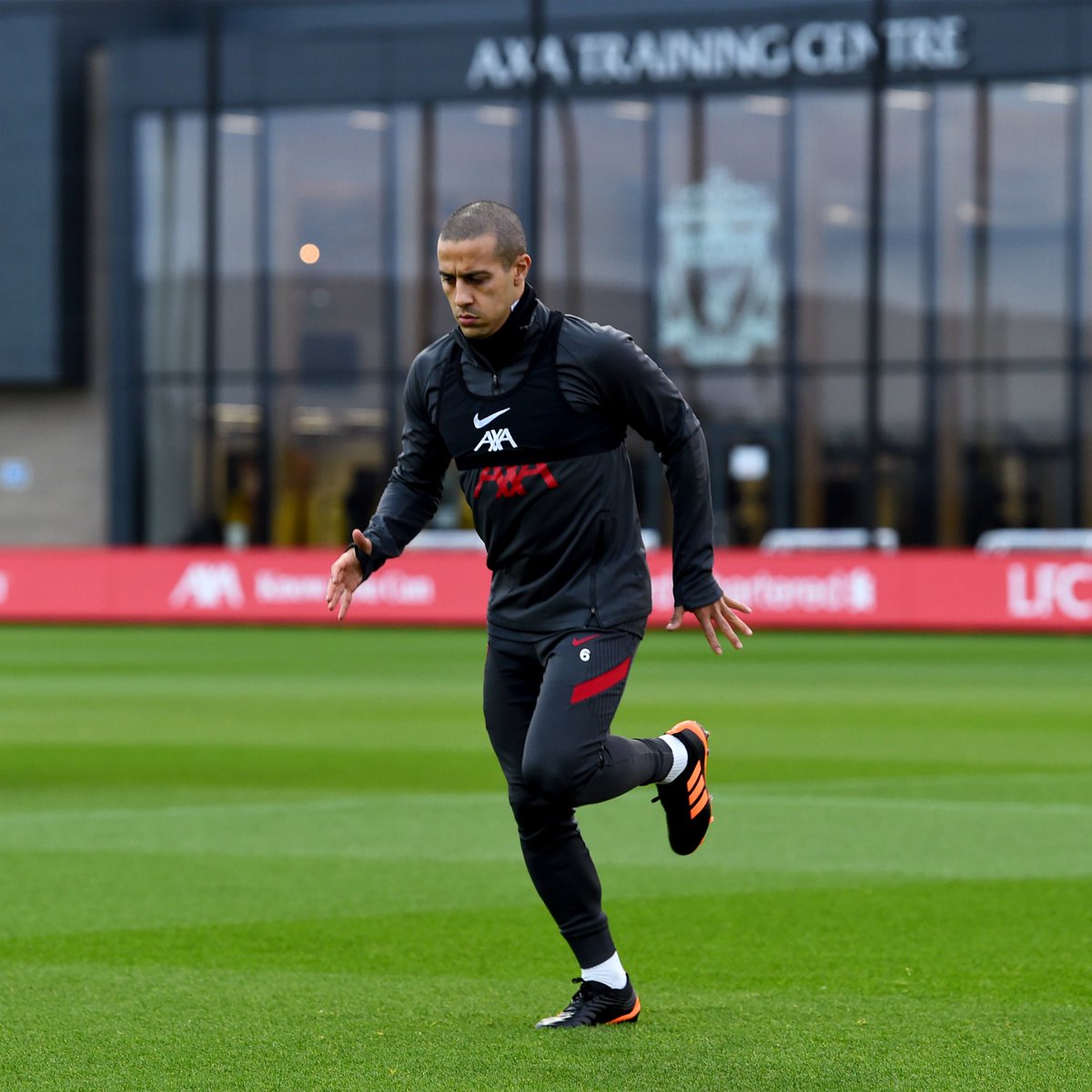 lfcfigoo's tweet photo. Just Remembered we must still add arguably the best midfielder in the world Thiago Alcantara to this Line up in a few weeks😭😭😭 it's actually over for this league. https://t.co/QeysrM53M5