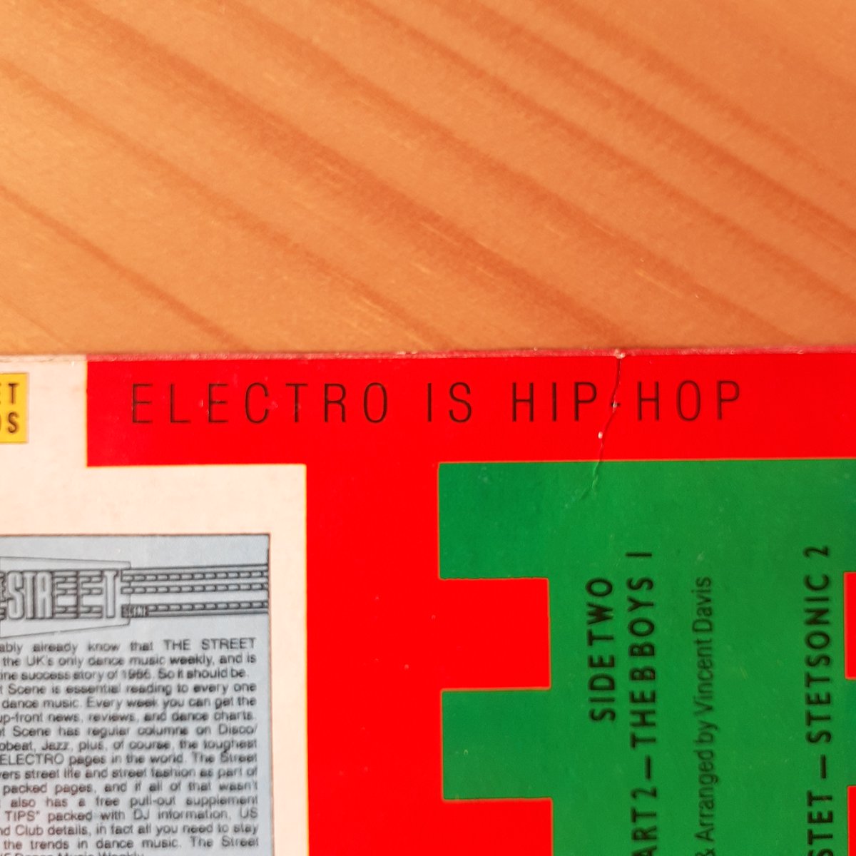 22/ And there’s the new tagline.Gone is “Electro is aural sex”. Hello to “Electro is hip-hop”.Also the Street Scene is still being pushed whenever possible.