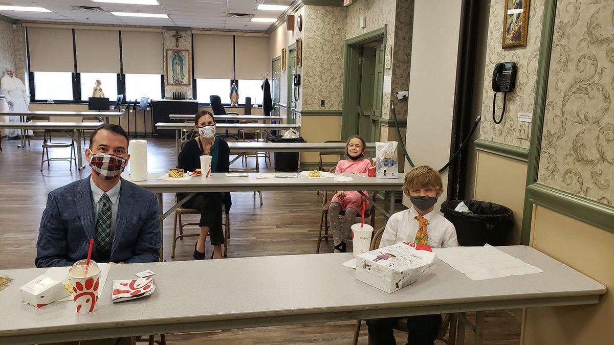 MrMillerSAS's tweet photo. Had a blast working alongside my Principal and AP of the Day! Carline duty, observations, announcements, and of course a lunch meeting! So proud of these young leaders in action. @ArchbaltSchools @DeniseBall_EDU @mrskaplanSAS #AOBCatholicSchools #SASstrong https://t.co/JmptBR45u6