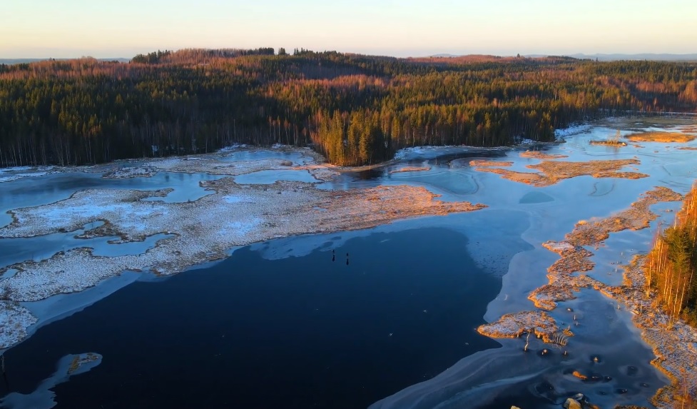 A week ago we had magical #nordicskating season opening here in Kontiolahti in Eastern Finland. Look at the video youtube.com/watch?v=P28EXX… #visitfinland #finland #outdoor #December2020 <a href="/yleuutiset/">Yle Uutiset</a> <a href="/isurheilu/">Ilta-Sanomat Urheilu</a> <a href="/hsfi/">Helsingin Sanomat</a> <a href="/KarjalainenFi/">Sanomalehti Karjalainen</a> <a href="/pkliitto/">Pohjois-Karjala</a> <a href="/PenttilaJere/">Jere Penttilä</a>