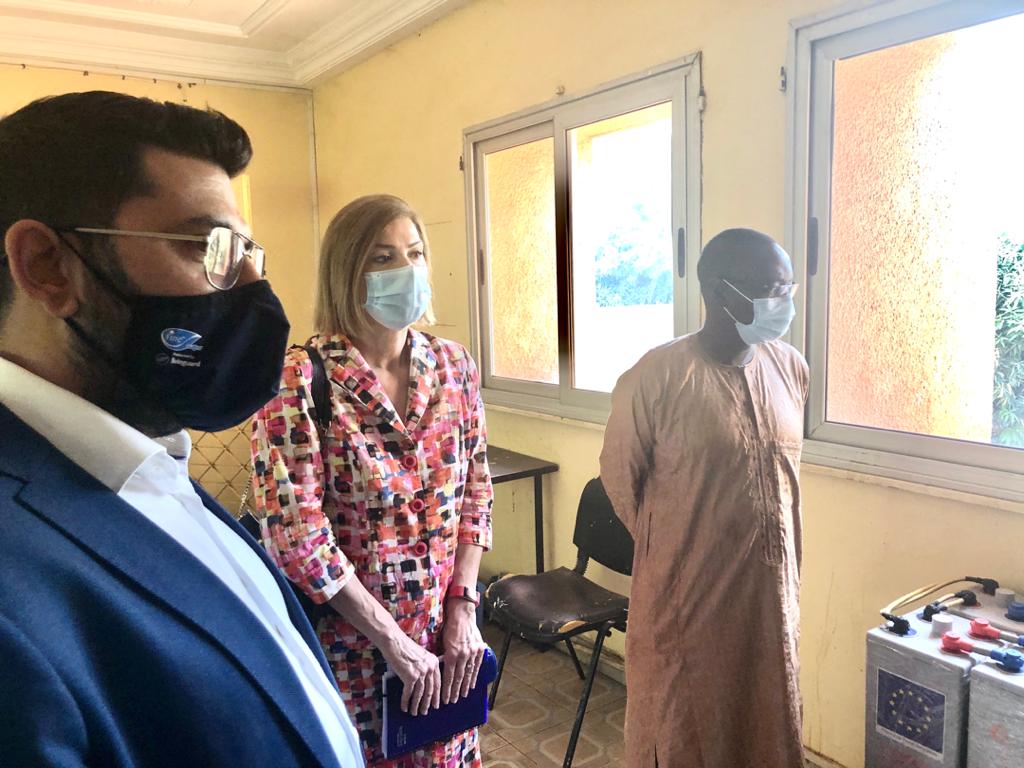 dueniger's tweet photo. L'ambassadeur @DenisaIoneteEU a visité ce matin le centre du csc pour le monitoring des médias. Le centre a bénéficié des équipements de nouvelle génération pour assurer le monitoring des médias dans le cadre des élections 2020-2021 avec l'appui du projet financé par l'UE https://t.co/2IdRYoLcoT