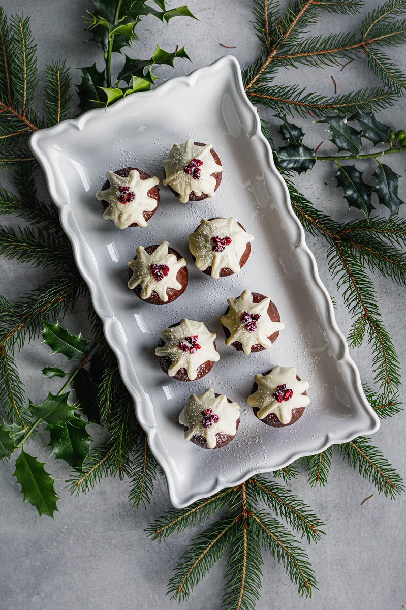 My Mincepie puddings, it’s a carrot cake style cake base with mincemeat folded through. Covered in chocolate and decorated to look like mini Christmas puds. These will convert any Mincepie haters, perfect with a cup of <a href="/BarrysTeaTweets/">Barry's Tea</a> DM me for the recipe if you fancy making