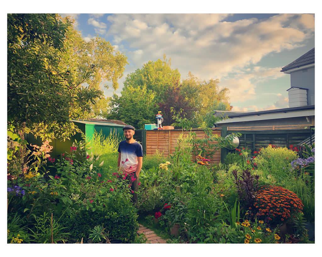 #4 I got to spend more time in my own garden. While teaching at home I had asparagus for lunch , plenty of dinners in the garden & I enjoyed the cut flower experience. Was your garden a highlight of 2020?  @GWandShows  @TEGmagazine  @SmallestGarden  @GWmag  @mountcongreve  #gardening