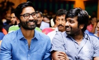 shajakhan_sadiq's tweet photo. #RussoBrothers இயக்கத்தில் @NetflixIndia தயாரிக்கும் #TheGrayMan படத்தில் நடிக்கும் #தனுஷ் அவர்களுக்கு விஜய்சேதுபதி ரசிகர்கள் சார்பாக  வாழ்த்துகள்!

#DhanushaInHollywood @dhanushkraja #MakkalSelvan @VijaySethuOffl #VijaySethupathi #Vspfc https://t.co/ba3hMX6AYt
