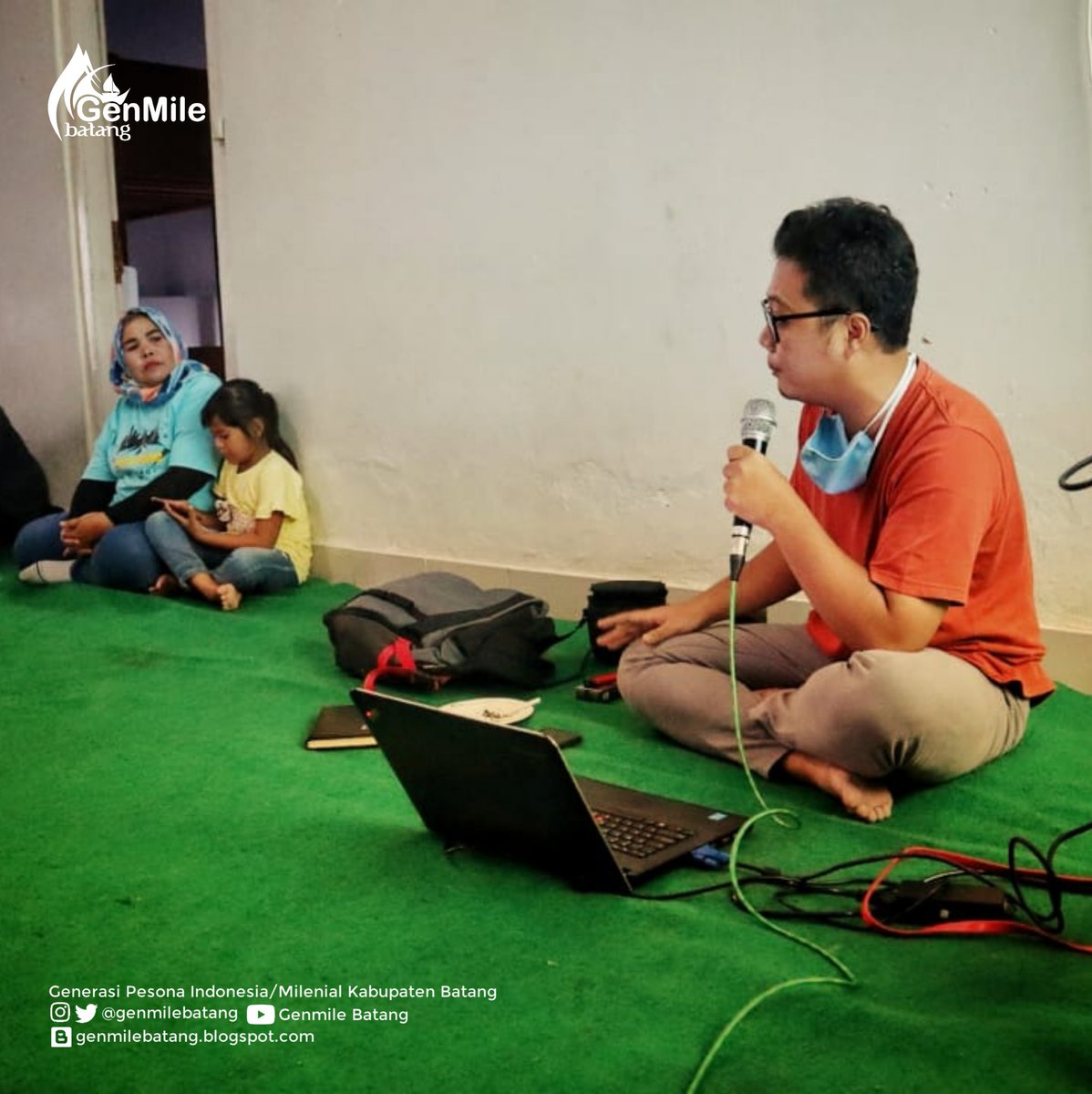 GenpiBatang's tweet photo. Genpi Batang bersama Disparpora Batang mendampingi teman2 FK Pokdarwis Batang dalam pemanfaatan media sosial sebagai pengembangan media promosi. Kegiatan ini berlangsung dari tanggal 18-19 Desember 2020.

#genpibatang #genmilebatang #visitbatangyear2022 #batangheavenofasia https://t.co/rwyXK7stam
