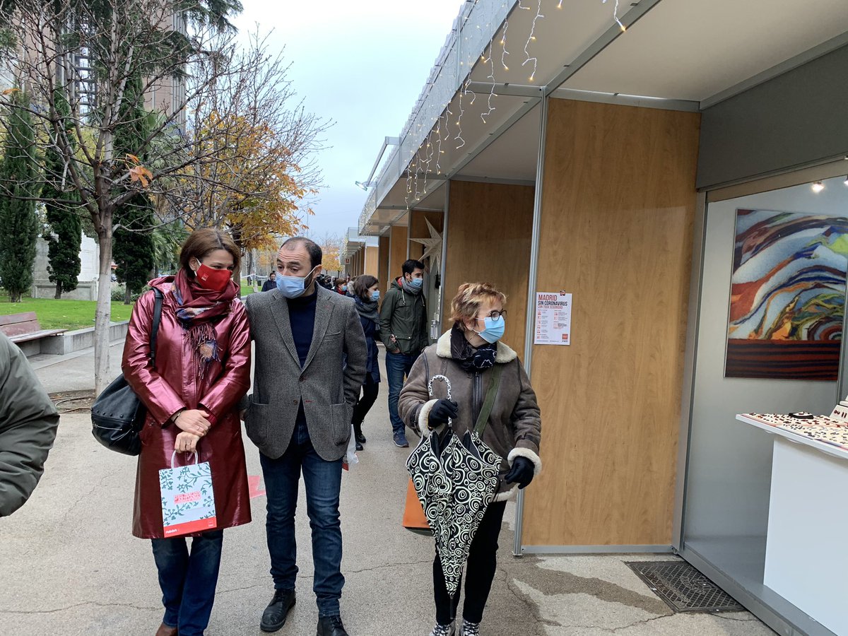 Animo a todos los madrileños a acercarse estos días por la #FeriaMercadoArtesania de la <a href="/ComunidadMadrid/">Comunidad de Madrid</a> 

Este año con espacio adaptado a las medidas de seguridad #covid pero manteniendo su esencia y calidad