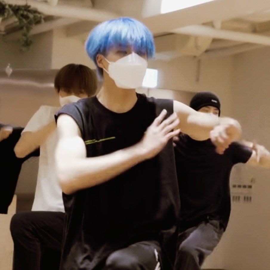 𝙉𝙤.𝟗 tweet media