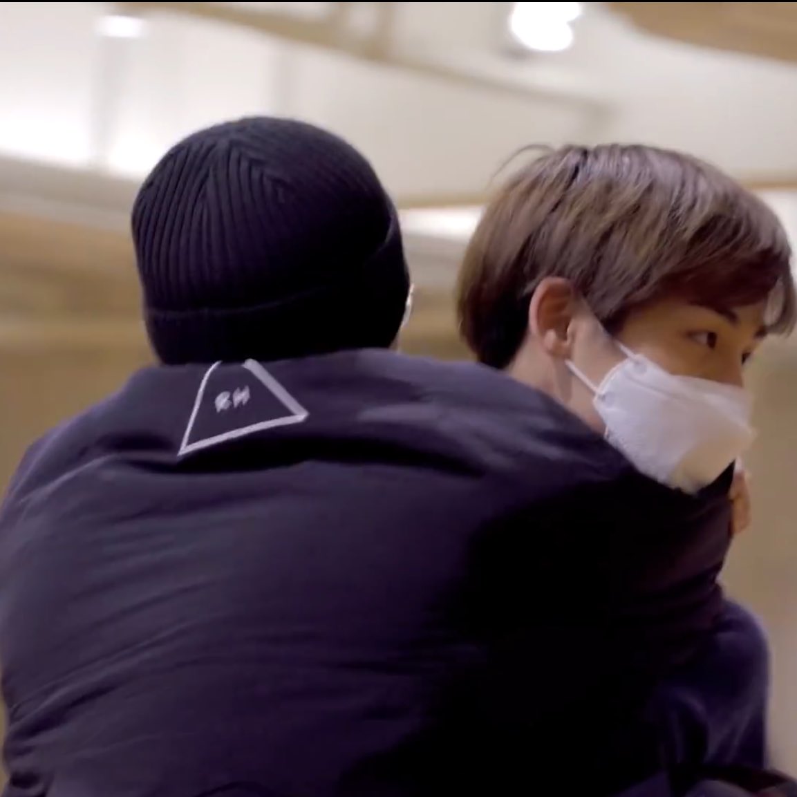 แก ชั้นไม่คิดว่าแจฮยอนจะทำแบบนี้กับใครอะ น่ารักมาก555555555555555เจี้ยบพีชเพื่อนรักกันตลอดไป