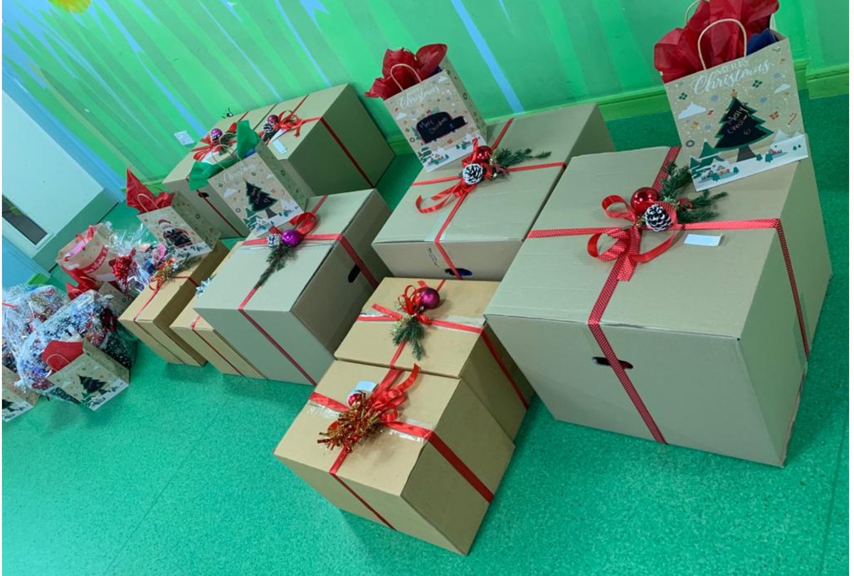 GoChurchMCR's tweet photo. We run a @CAPuk debt centre for #Salford and were delighted to be able to bless each of our clients with a surprise #Christmas hamper this week ❤️ https://t.co/fptjLCOs5k