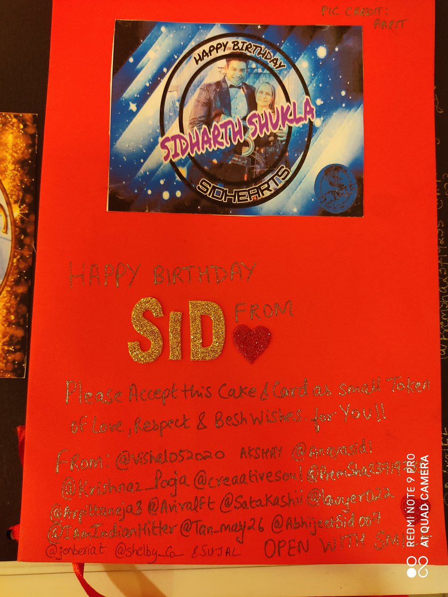Krishnaz_Pooja's tweet photo. Finally @sidharth_shukla posted this 😭 muj lga itne gifts aur cake me ghum gya hoga! I was more worried abt cake as it's more of whipped cream design over top nd I was doubtful k pta nai kis halat me milega😭❤
#1MPostsForSidHeartsOnIG https://t.co/nxOXAwiSH4