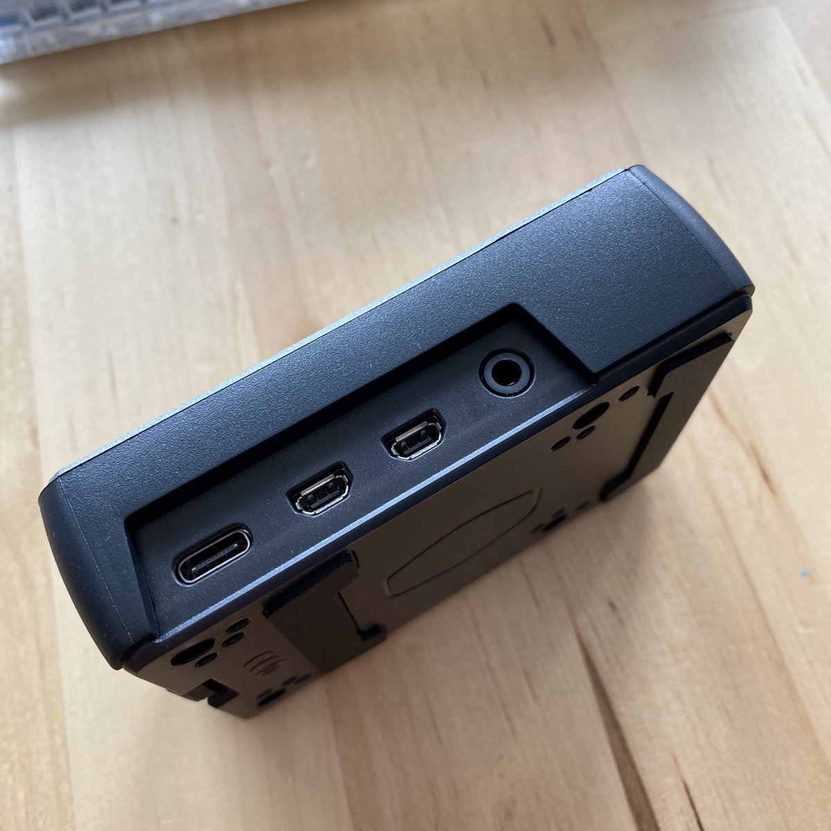 msantoso's tweet photo. Got it a few days ago … fit perfectly, works flawlessly, great job #coolermaster @CoolerMaster #kickstarter https://t.co/vZAk8Xygt4