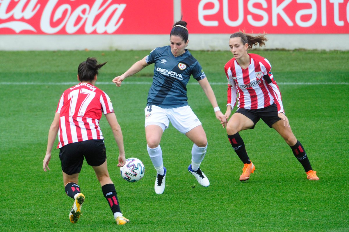 FundRayoFem's tweet photo. ⚡️FINAAAAAAL 
💥PUNTAZO en Lezama!!!

Seguimos GUERRERAS 💪

@AthleticClub 0 - Rayo Femenino 0

#VamosRayoFemenino https://t.co/n6HODIXCf2
