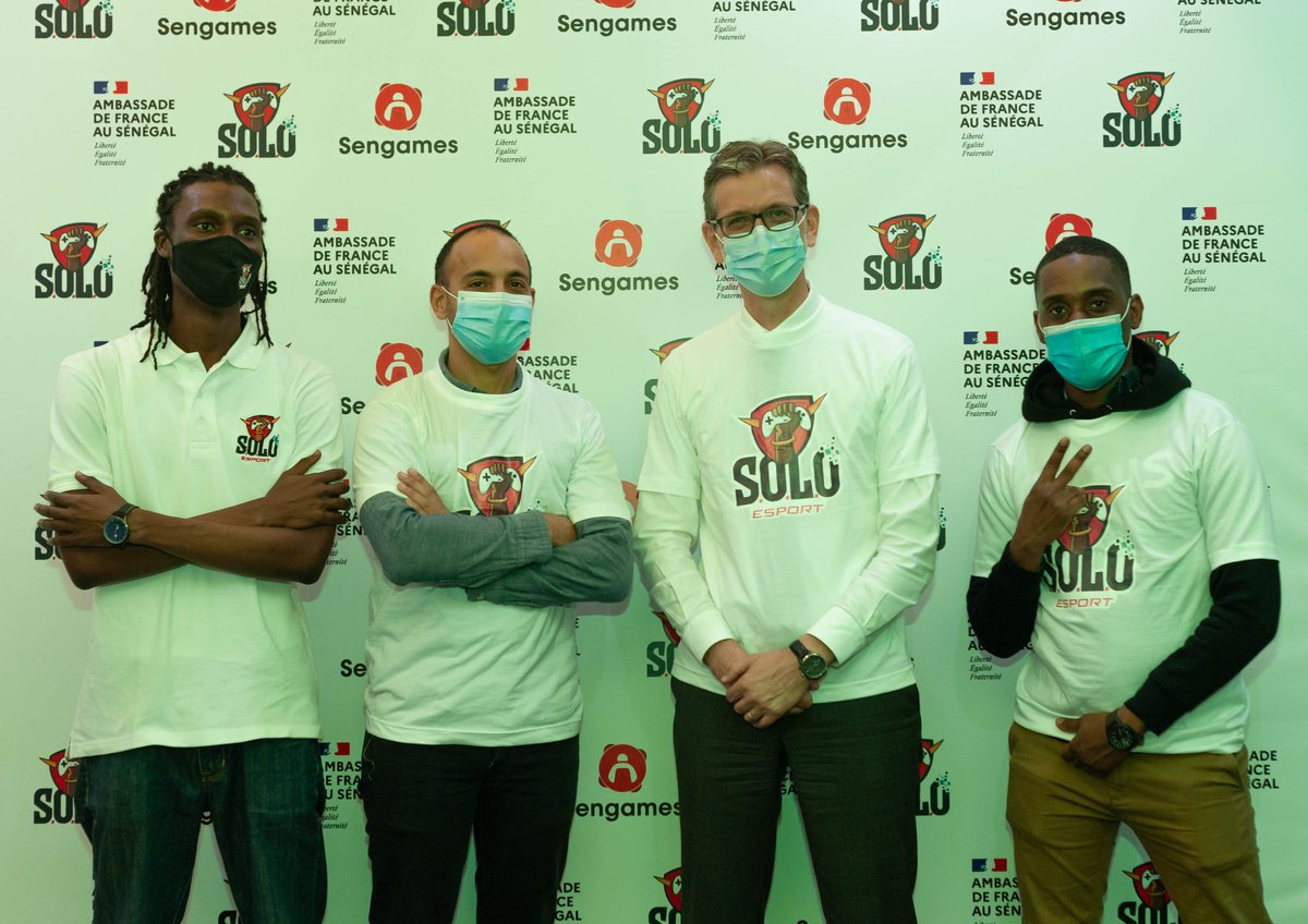 soloesportclub's tweet photo. Inauguration officielle du Premier club Esport Professionnel du Sénégal 🥳 
Un grand merci à @FranceoSenegal pour le soutien et big up à toute la communauté gamer/Geek venue partager ces moments avec nous 
It was magic 🪄 

#TogetherWeRise #EsportAfrica https://t.co/3XyMdTWSxm