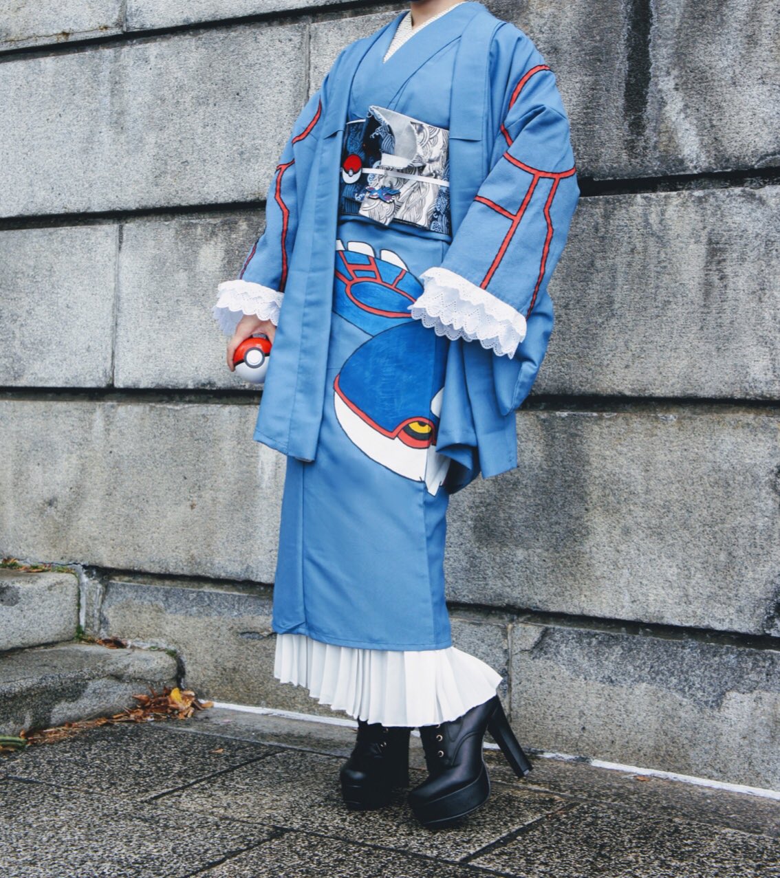 みさまる 着物 無地の着物を羽織にリメイクして一番好きなポケモン カイオーガ を刺繍してみた