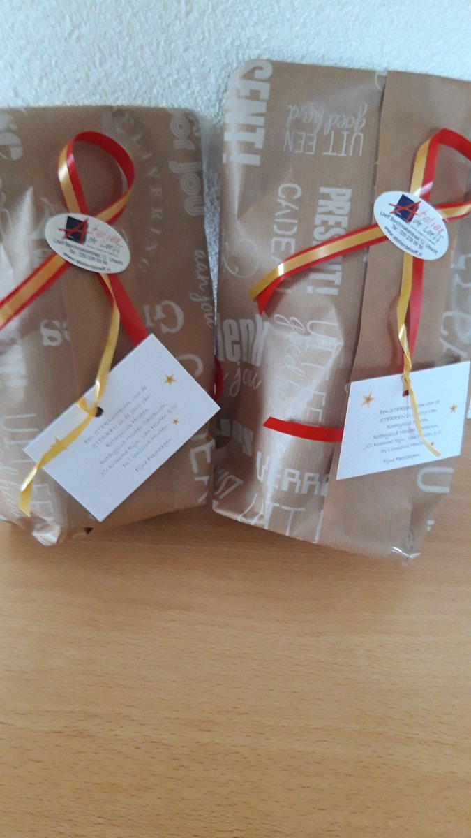 Dezer dagen kleine kerstattentie van de Houtense #Rotaryclubs, #Lions en #JCI voor ruim 600 zorgverleners in verpleeghuizen, thuis- en wijkzorg.