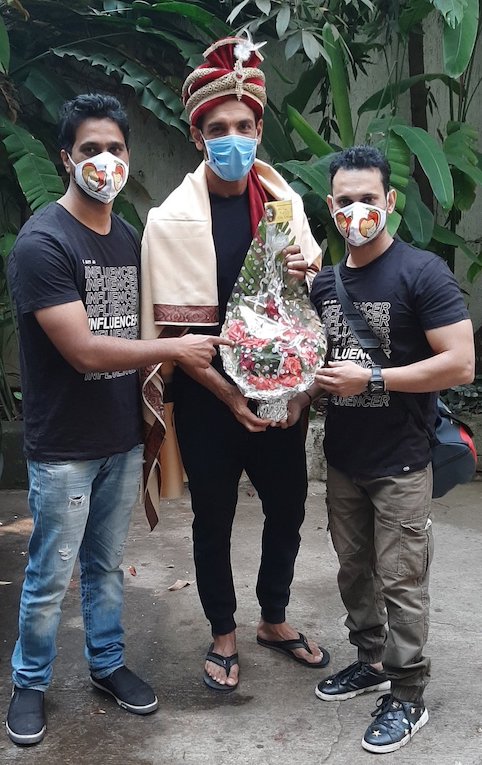 VenetiaSarll's tweet photo. Here's today's post, rafties. Full of deliciousness. 😁
https://t.co/mkA8JPkRoy
@TheJohnAbraham #HappybirthdayJohnAbraham #Pathan #dabbooratnaniphotography #RaftieCreativity
I'll blog again on MONDAY. #StaySafe everyone! 🙏❤️ https://t.co/xNmgmWAg3w