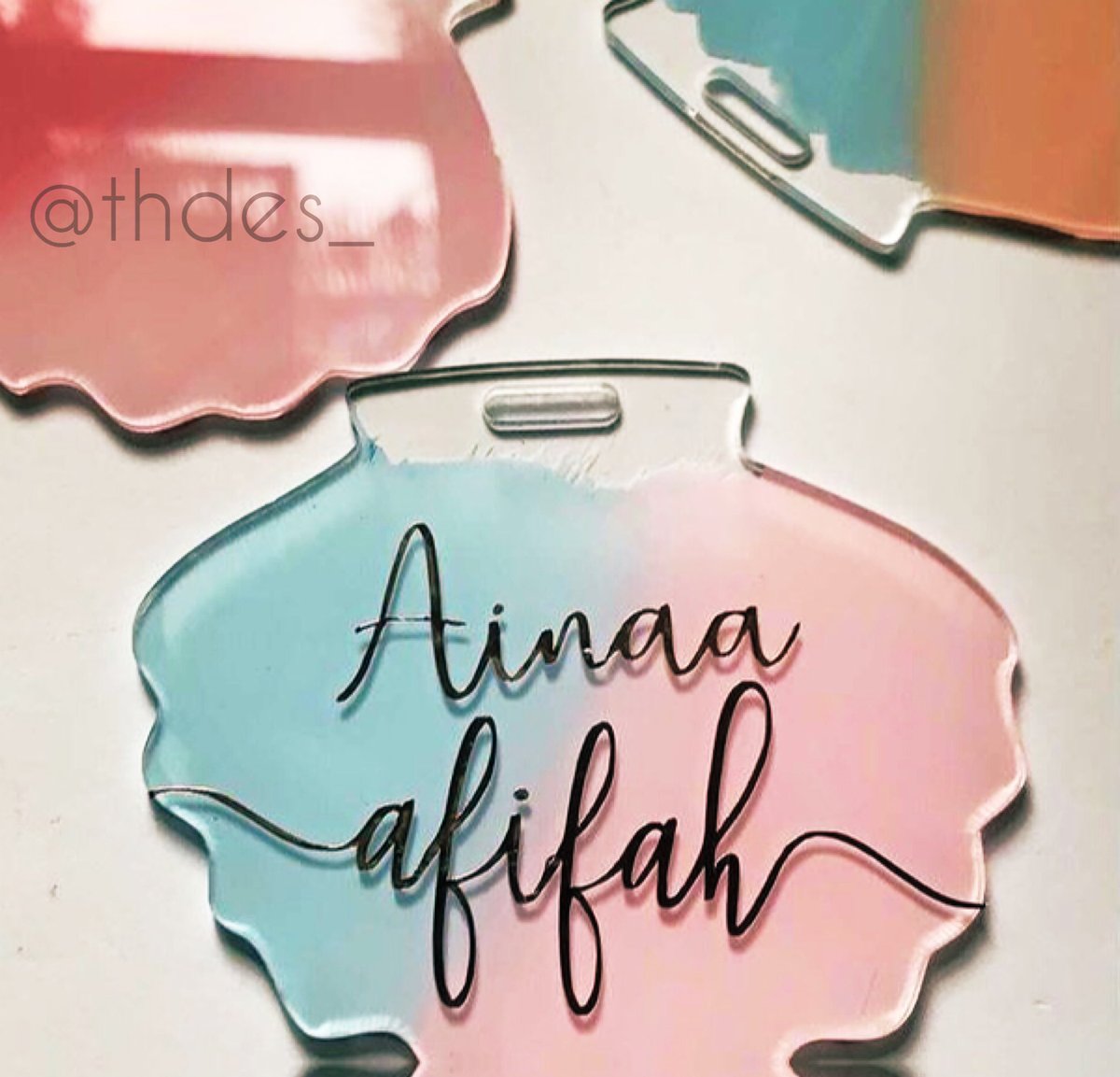 thdes_'s tweet photo. Guys, ✨YAY or NAY?!!✨
Stay tuned! Coming this 2021 🧜🏻♀️🐚#giftideas #keychaincantik #customizegift https://t.co/6g05ORaaJy