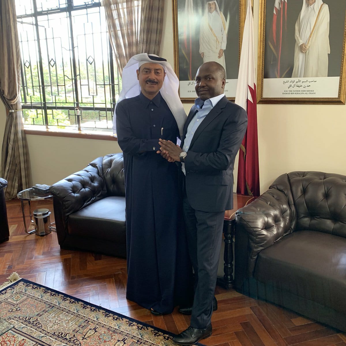 ahmednasirlaw's tweet photo. Of course,I see nothing wrong with Don,the Qatari Amb &amp; a Qatari flag in the background.I also see nothing wrong with the Gairssa Women Rep in the Somali embassy with the Somali flag...the only issue i note is the historic insistence by Don,that KALES are more Kenyan than Somalis https://t.co/au4nC2hXdI