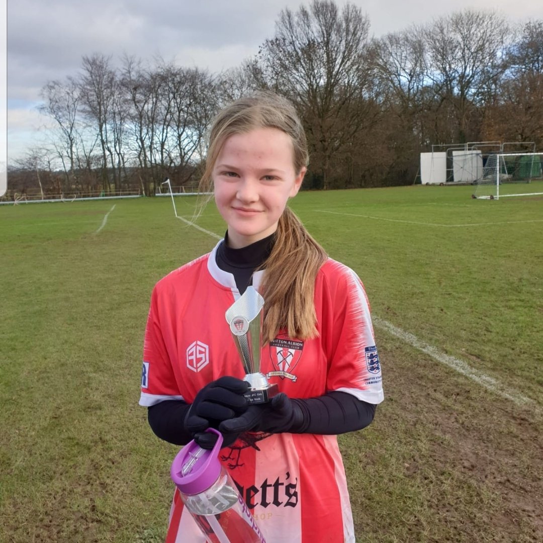 No league match today so the team travelled over to Barnton for a friendly. A brilliant performance and a 6-0 win with a last minute goal for Becca, her first for Witton and our Player of the Match! Well done! 🏆