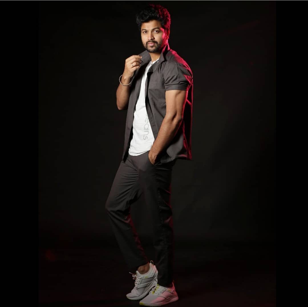 0Sudigali's tweet photo. Let's begin 🤙 #IsmartSohel @RyanSohel https://t.co/PCB6DSHf56