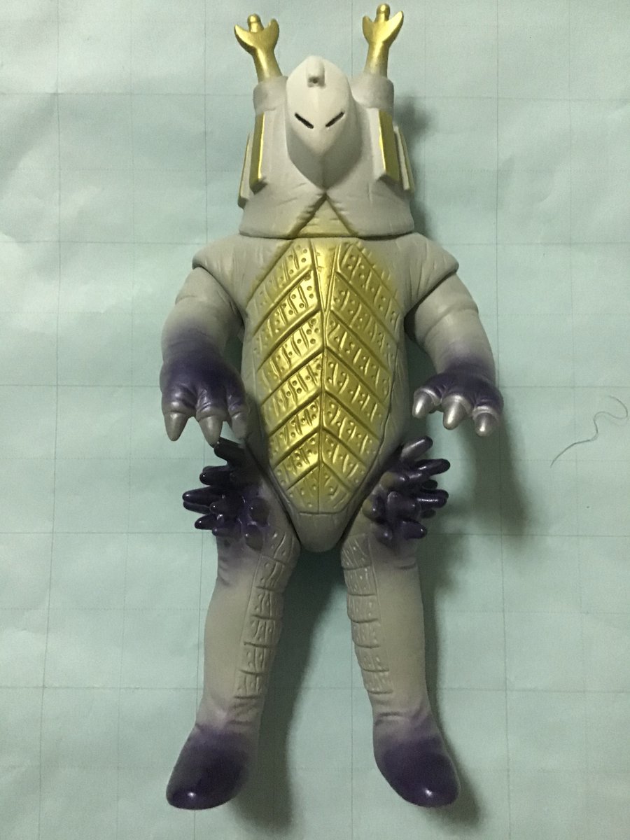 Gvsg あなたのソフビ紹介 キングボックル 復刻のリペイント品です マルブルに手を出さない私ですが 紫色にそそられて つい捕獲してしまいました