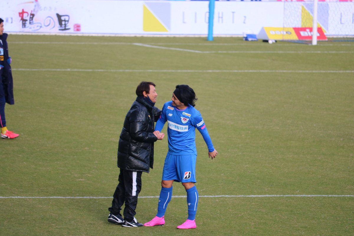 Monotone 鹿実とガンバ繋がりの片さんと岩下選手 そしてその向こうで旧交を温める 昨年松本でチームメイトだった町田選手と守田選手 片野坂知宏 Trinita 大分トリニータ 岩下敬輔 Sagantosu サガン鳥栖 鹿児島実 不撓不屈 Gambaosaka ガンバ Monotone 鹿実とガンバ繋がりの片さんと岩下選手 そしてその向こうで旧交を温める 昨年松本でチームメイトだった町田選手と守田選手 片野坂知宏 Trinita 大分トリニータ 岩下敬輔 Sagantosu サガン鳥栖 鹿児島実 不撓不屈 Gambaosaka ガンバ