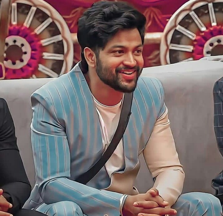panjaaa_'s tweet photo. #IsmartSohel
KING https://t.co/6f5E4R6sXs
