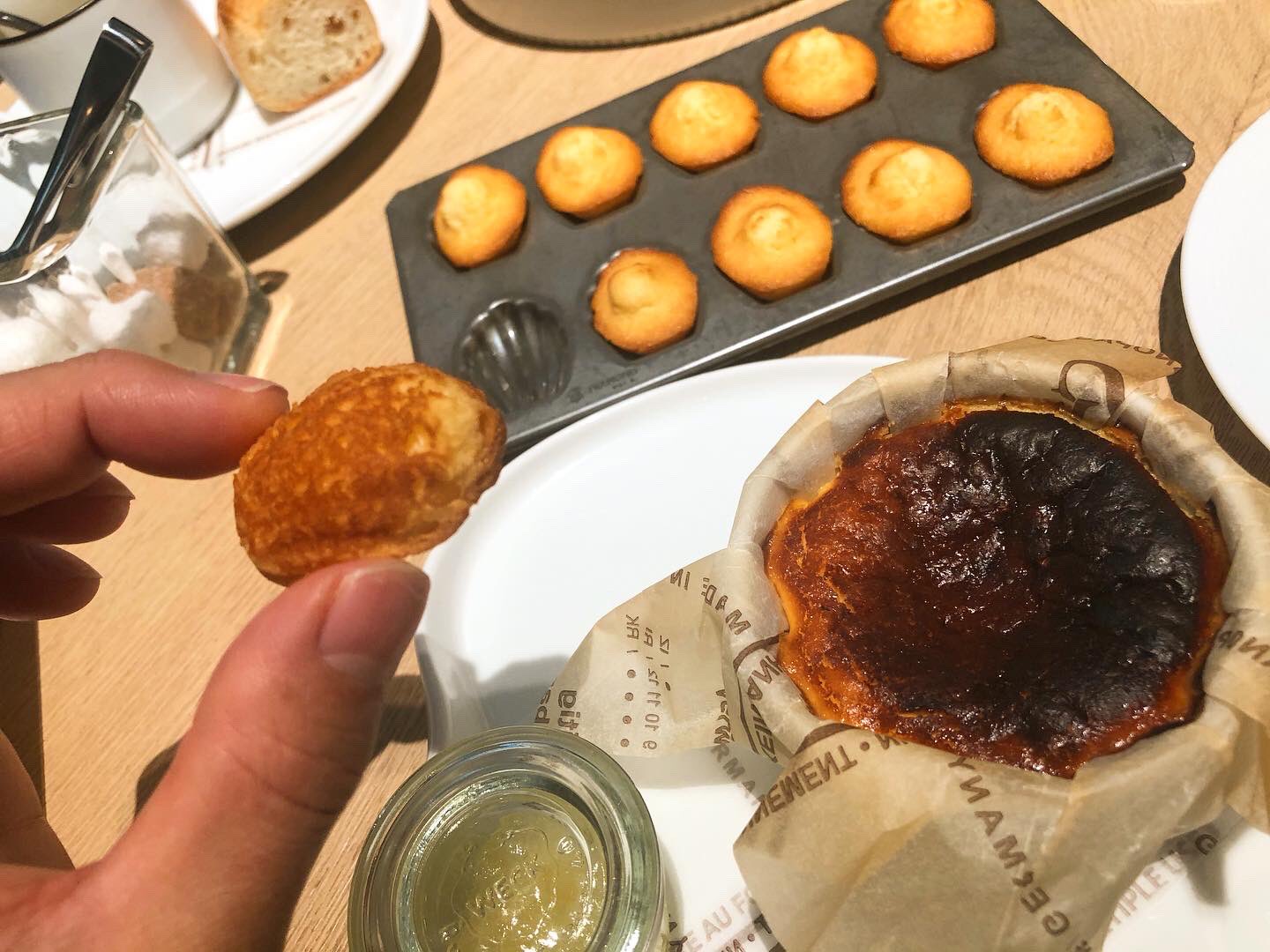 You Kashiyama Daikanyama 代官山カフェ巡り バスクチーズケーキ ミニマドレーヌ 見た目も味も満足のカフェでした Kashiyama 代官山カフェ T Co 1eu3d5l6t6 Twitter